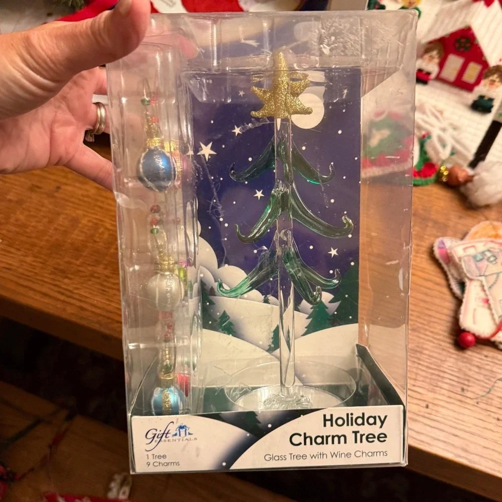 Gift Essentials Holiday Charm Tree glass tabletop tree 9 ornament wine charms.